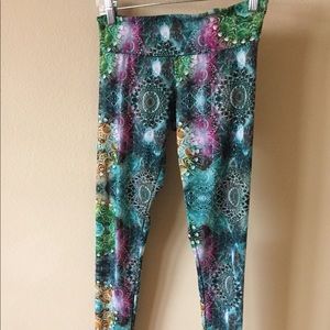 Onzie printed yoga pants